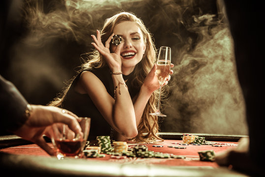 Yasalcasinom neden açılmıyor